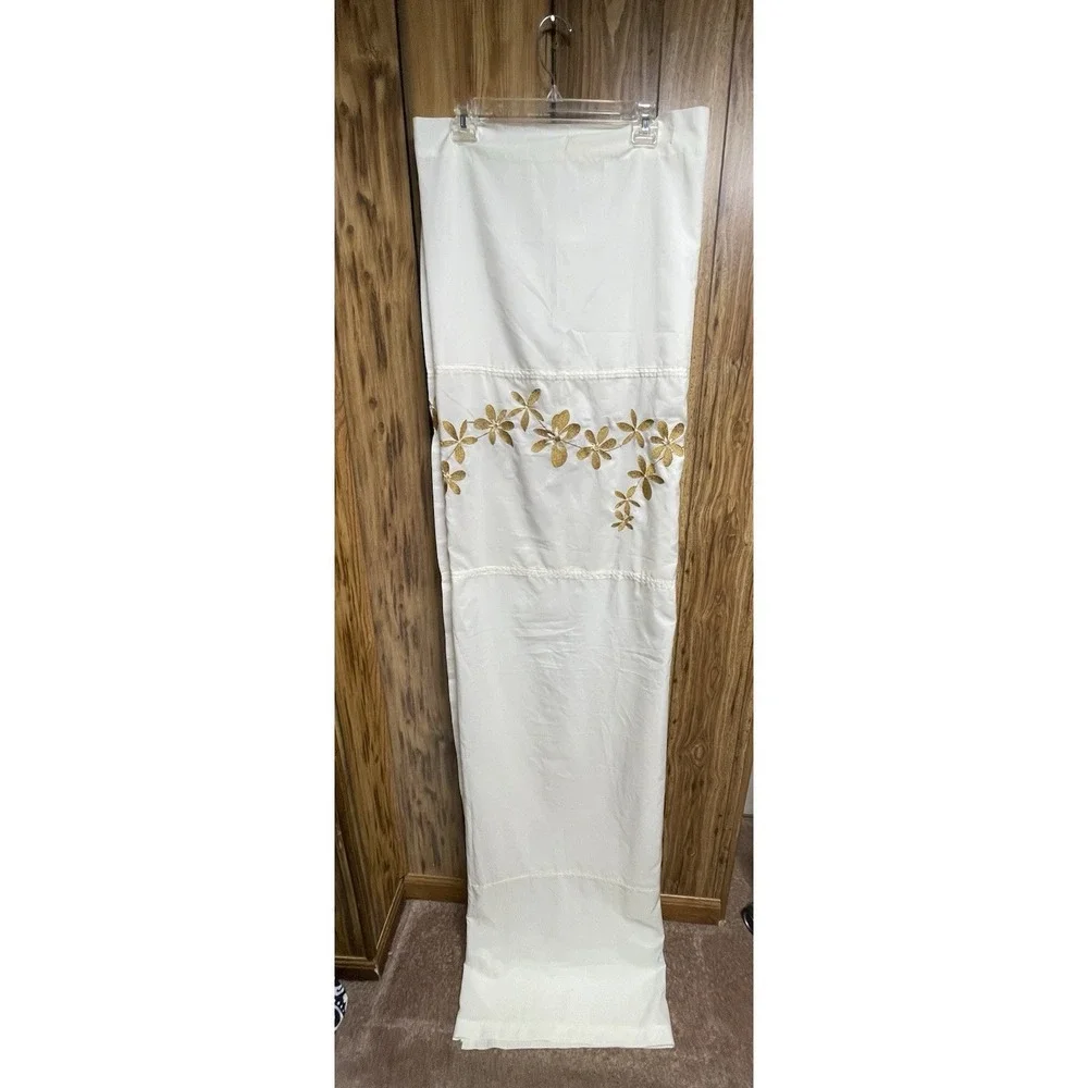 DKNY Sheer 71x71